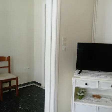 Despinas And Savvas House Апартаменты Naxos City